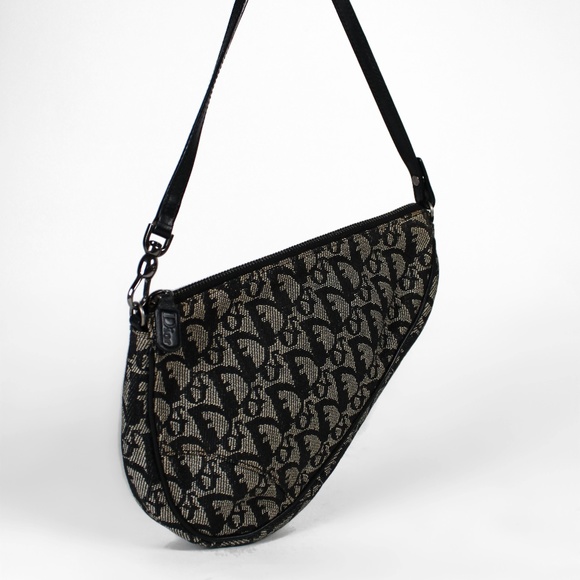 Sold - Picture 3 of 10